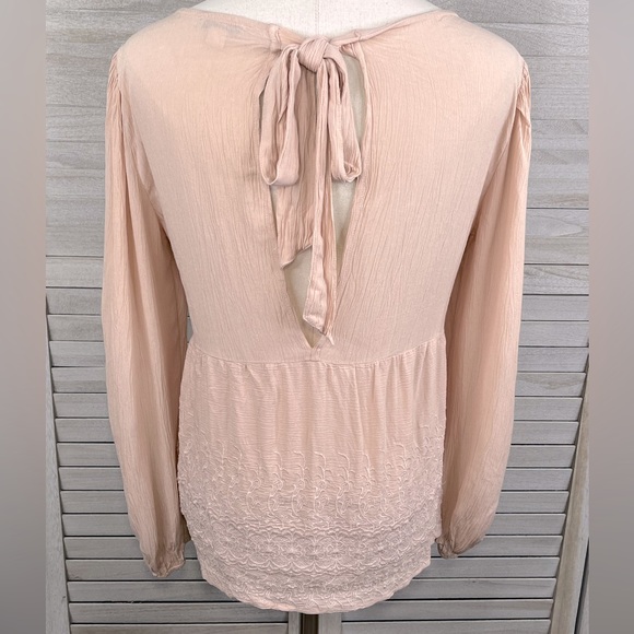 AMERICAN EAGLE OUTFITTERS Boho Top w Embroidery & Crochet Light Peach-XS - Picture 4 of 5